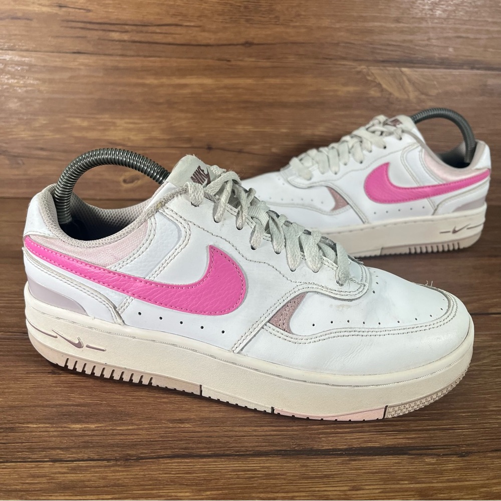 Nike Gamma Force Leather Sneakers‎ Women’s Size 8 Low Top Shoes